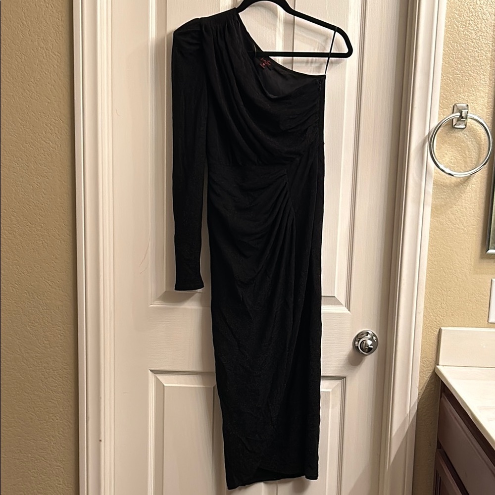 Elegant Black One-Shoulder Dress 12-26